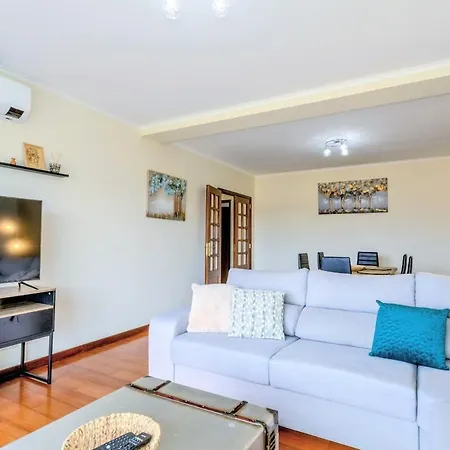 Fogo Mountain View - 3br, 2wc With Sea Volcano View